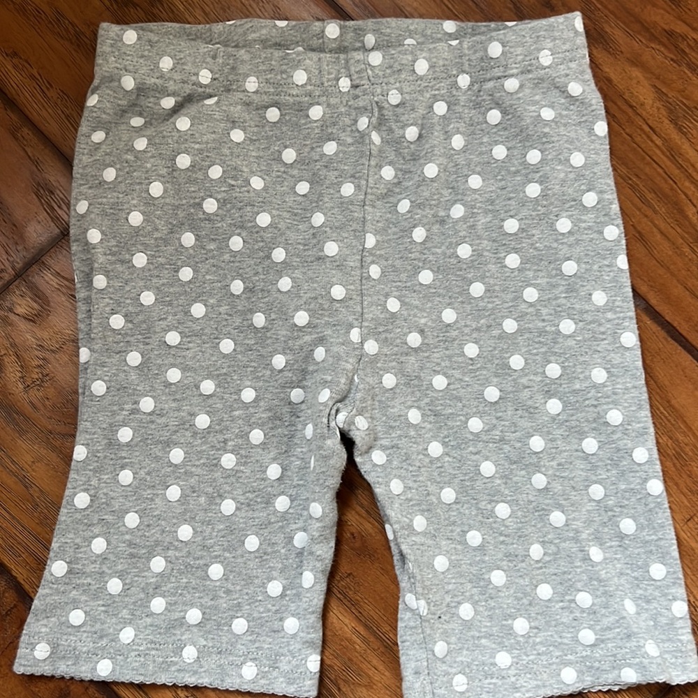 Carter's PJ Set- Size 8 - Picture 3 of 4